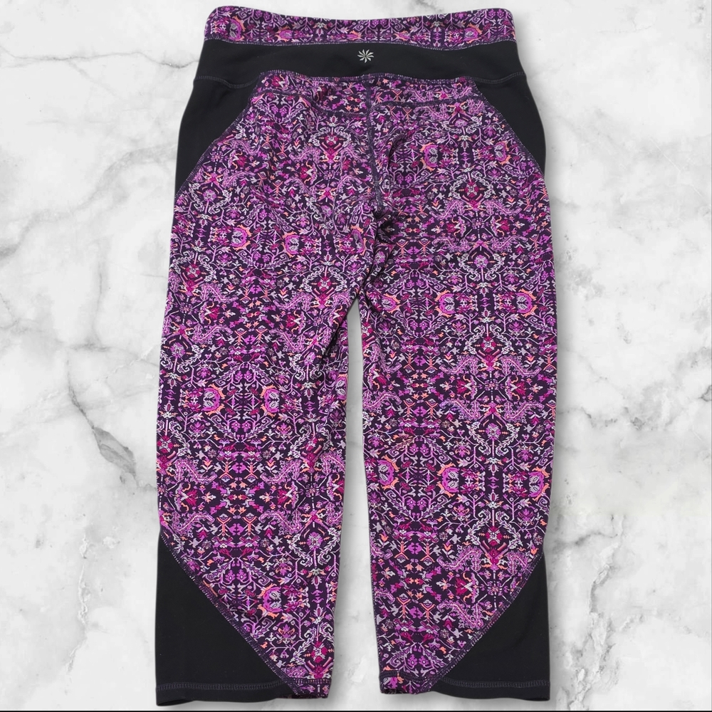 Athleta Capri Woman's Yoga Leggings Pink and Black Pattern Size Mediym (M) B56 - Picture 4 of 6